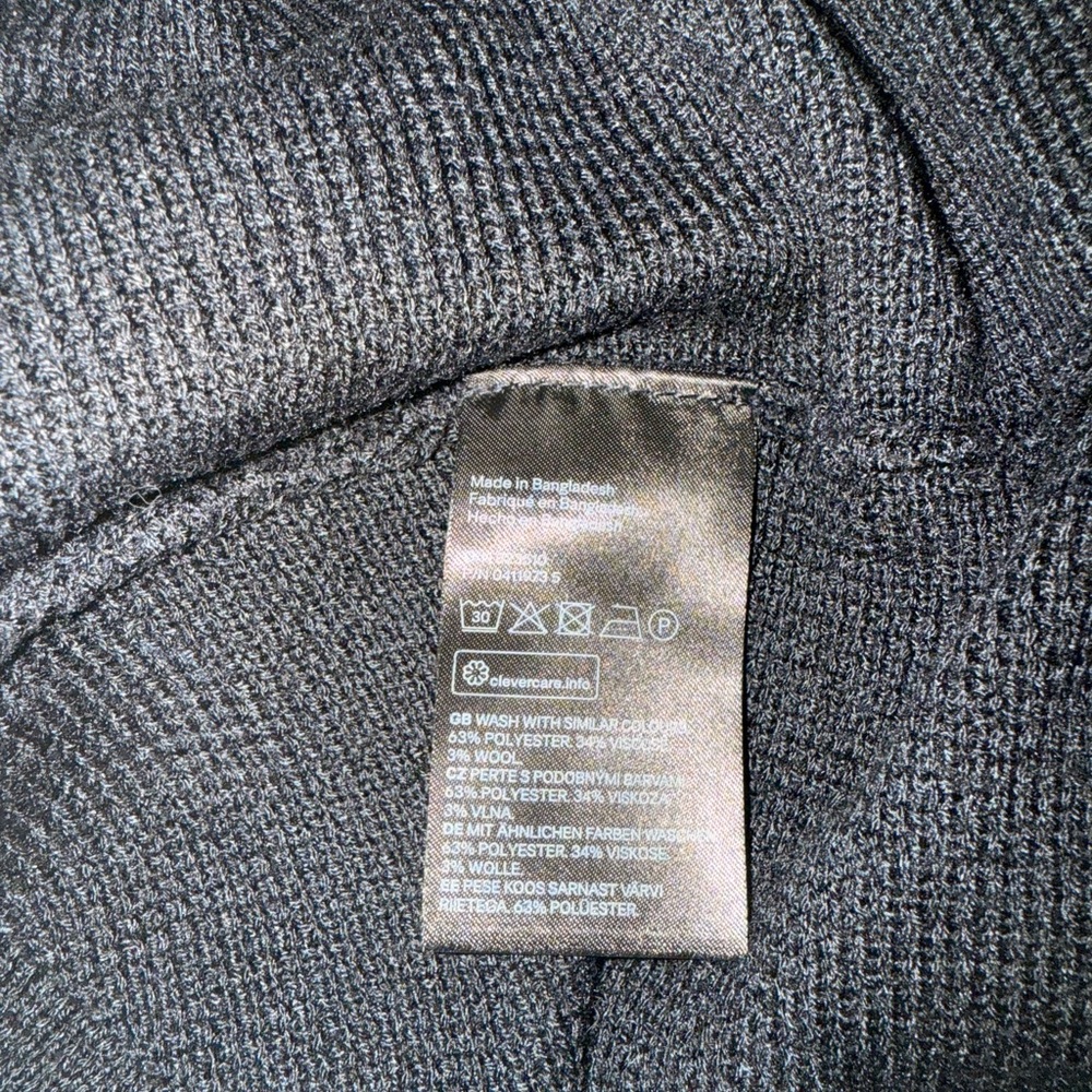 H&M Black Ribbed Knit Top - Picture 6 of 6
